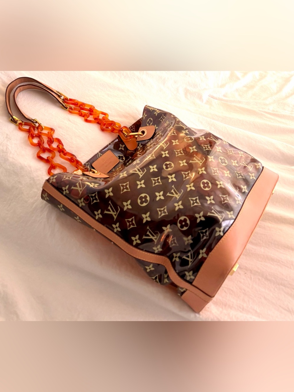 👑✅PRICE FIRM✅ Fashion Logo Clear PVC Shoulder Bag. Used - Picture 3 of 17